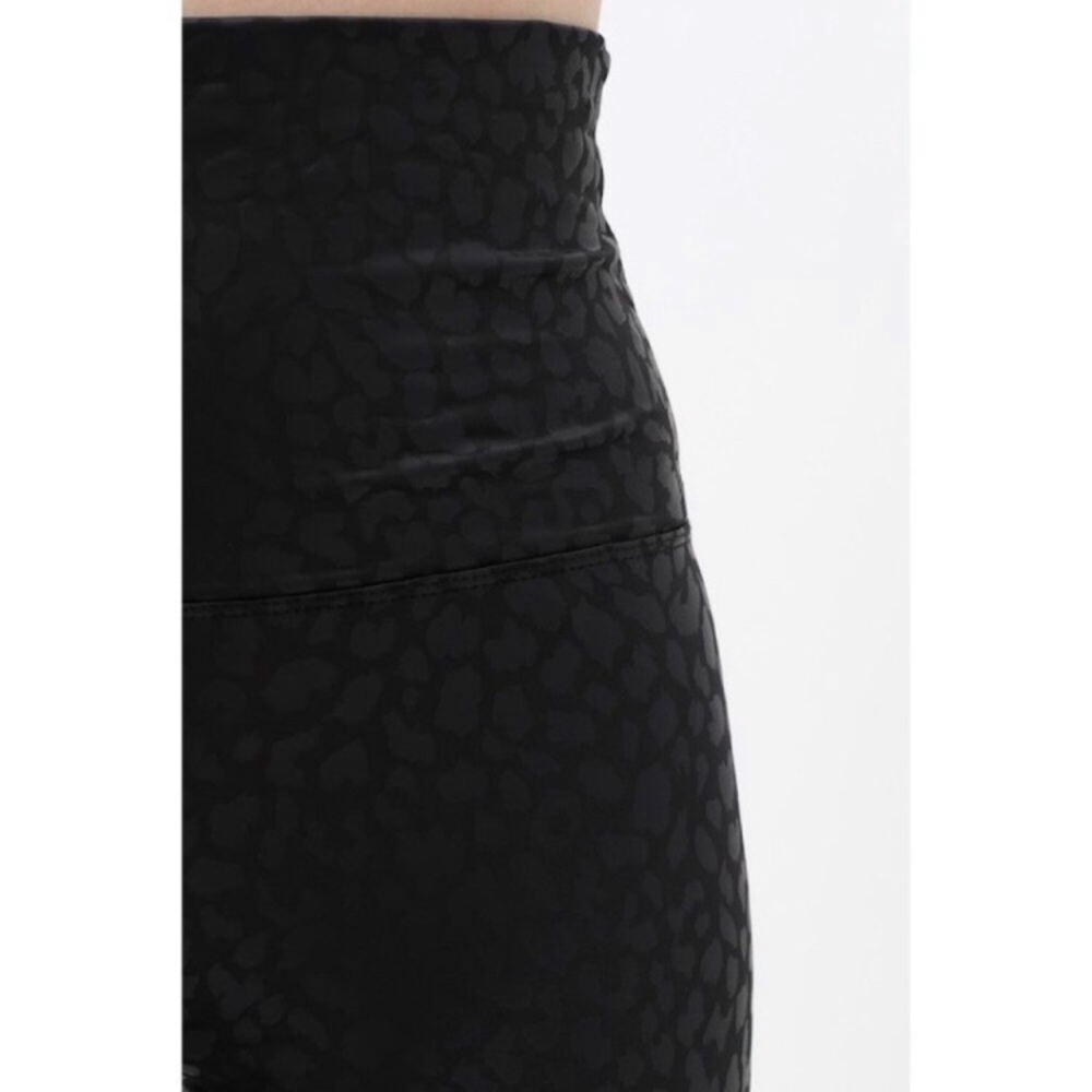 Love Tree Leopard Faux Leather Animal Legging Black Size Small Medium Large - Picture 10 of 15